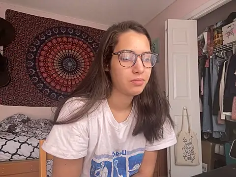 naughtynadia0502 online show from 03-04-25, 02:53