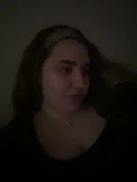 Snapshot of Natalie_21 chatting on 12-23-24, 05:43 Natalie 21 online show from 12-23-24, 05:43