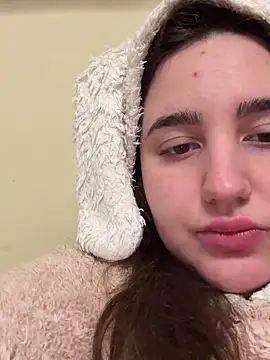 Snapshot of Natalie_21 chatting on 02-12-25, 12:48 Natalie 21 online show from 02-12-25, 12:48