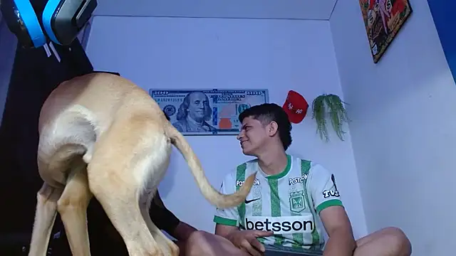 Snapshot of boss_of_cash chatting on 04-07-26, 01:55 boss of cash online show from 04-07-26, 01:55