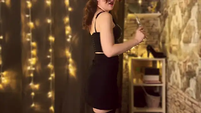 LaurenRossss online show from 12-17-24, 10:11