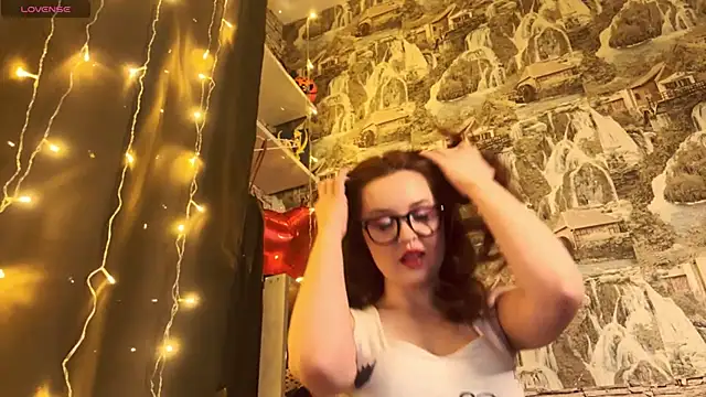 LaurenRossss online show from 02-25-25, 11:33