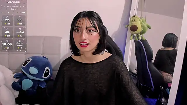 Snapshot of Any_Roussee chatting on 01-25-25, 10:08 Any Roussee online show from 01-25-25, 10:08