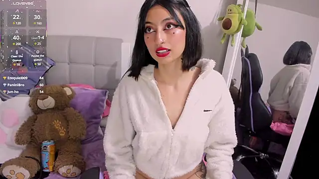 Snapshot of Any_Roussee chatting on 03-02-25, 05:01 Any Roussee online show from 03-02-25, 05:01