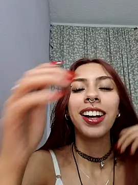 Snapshot of Jazmin-Cerezita chatting on 11-06-25, 04:57 Jazmin-Cerezita online show from 11-06-25, 04:57