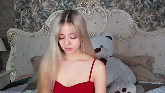 STELLA RICH online show from 03-04-25, 09:00