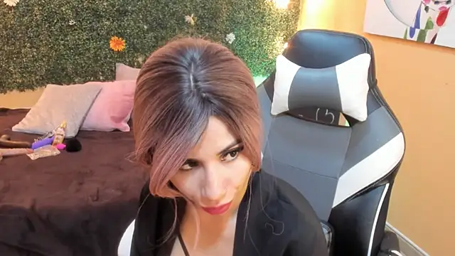 Snapshot of Summer_Rosee chatting on 01-09-25, 08:13 Summer Rosee online show from 01-09-25, 08:13