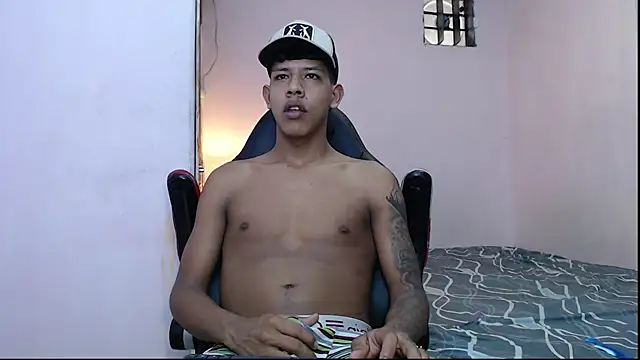 Snapshot of mr_stiven_ chatting on 01-31-25, 06:24 mr stiven online show from 01-31-25, 06:24
