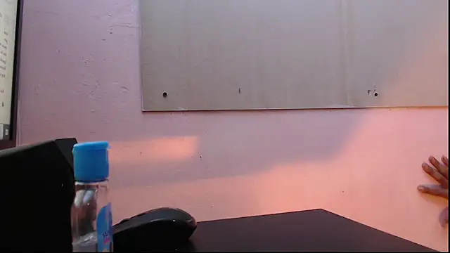Snapshot of mr_stiven_ chatting on 02-12-25, 03:18 mr stiven online show from 02-12-25, 03:18
