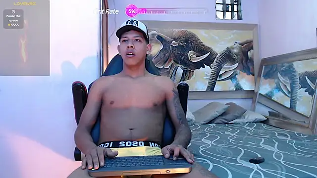 Snapshot of mr_stiven_ chatting on 03-14-25, 02:53 mr stiven online show from 03-14-25, 02:53