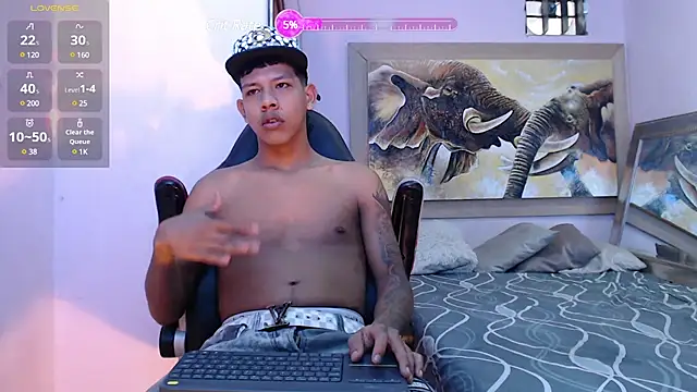 Snapshot of mr_stiven_ chatting on 03-15-25, 02:35 mr stiven online show from 03-15-25, 02:35