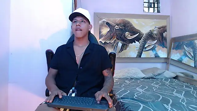 Snapshot of mr_stiven_ chatting on 03-23-25, 05:21 mr stiven online show from 03-23-25, 05:21