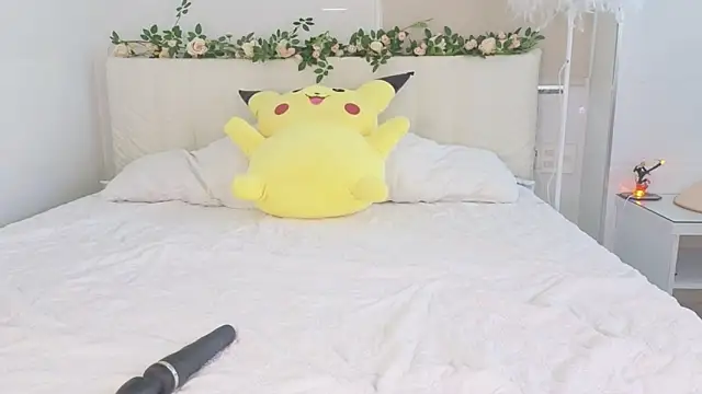 Akina starr online show from 10-10-25, 08:57