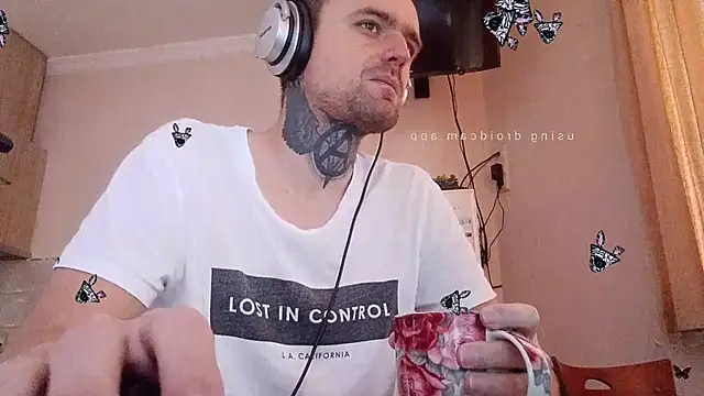 HappyZebra13 online show from 02-02-25, 01:19