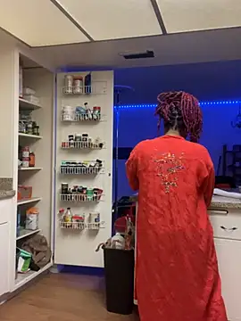 Asthetixx online show from 12-14-24, 05:07