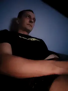 Snapshot of Kondzio chatting on 03-08-26, 06:55 Kondzio online show from 03-08-26, 06:55