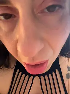 Jenaki31 online show from 12-31-24, 02:03