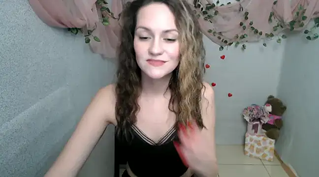 Lina Star S online show from 12-13-24, 12:17