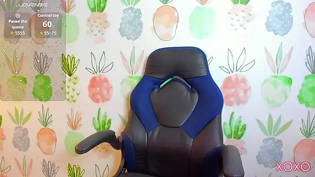 Snapshot of linda_rios_ chatting on 11-22-25, 08:08 linda rios online show from 11-22-25, 08:08