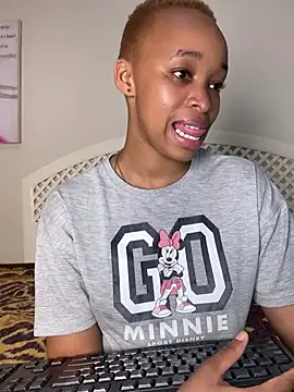 Snapshot of NishA-022 chatting on 01-23-25, 07:29 NishA-022 online show from 01-23-25, 07:29