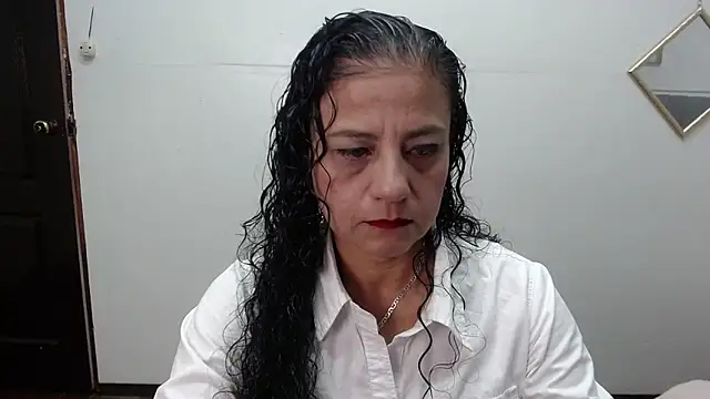 sasi luna online show from 01-31-25, 02:28