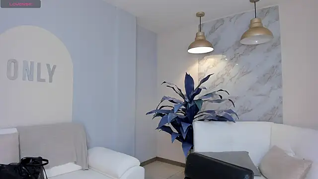 MiaFarrell  online show from 03-07-25, 06:43