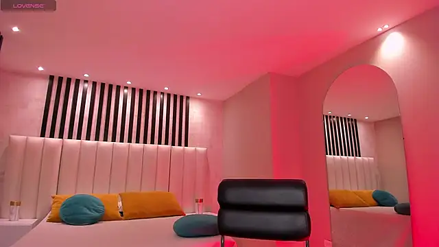 BellaCarteer  online show from 02-08-25, 07:59