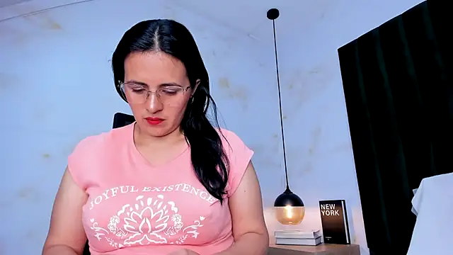 africa holmes online show from 10-18-25, 02:03