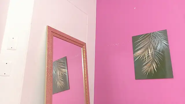 Snapshot of kinkyandsavage chatting on 11-15-25, 07:32 kinkyandsavage online show from 11-15-25, 07:32