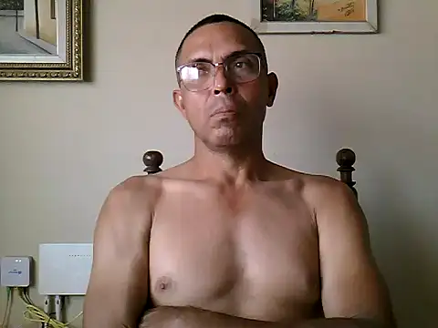 Snapshot of Alex011277 chatting on 09-22-25, 06:10 Alex011277 online show from 09-22-25, 06:10