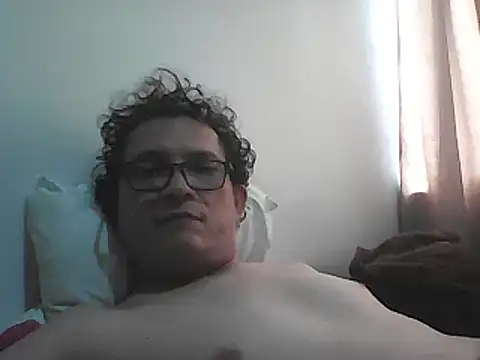 Bombi22 online show from 11-24-25, 05:23