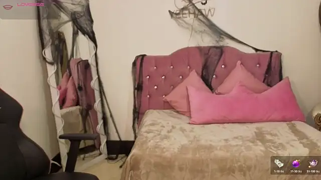 kittystart tay online show from 10-25-25, 11:40