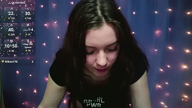 Lana  Cute  online show from 12-21-25, 01:40