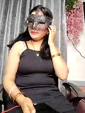Snapshot of sexy_bhabhi69 chatting on 01-08-25, 10:26 sexy bhabhi69 online show from 01-08-25, 10:26