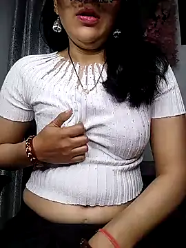 Snapshot of sexy_bhabhi69 chatting on 02-04-25, 10:32 sexy bhabhi69 online show from 02-04-25, 10:32