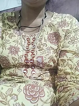 Snapshot of sexy_bhabhi69 chatting on 10-23-25, 01:43 sexy bhabhi69 online show from 10-23-25, 01:43