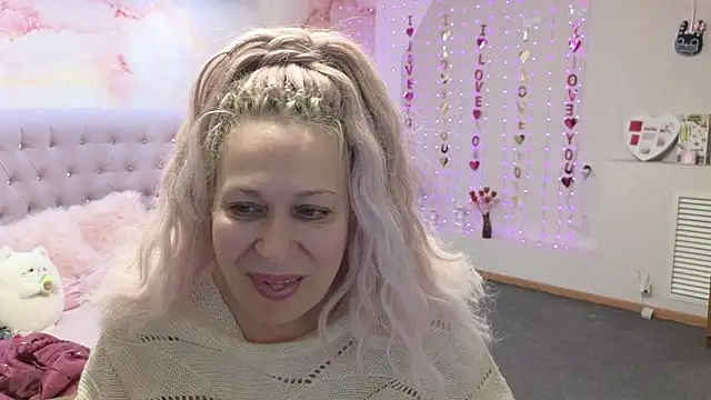 Penelope Pinky online show from 03-21-25, 07:11