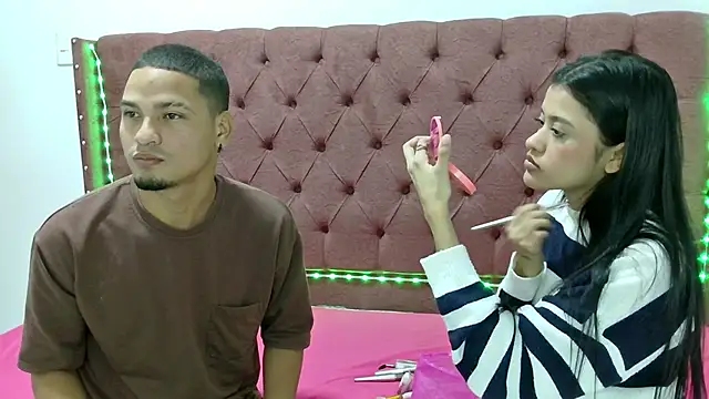 Snapshot of lau_hotfox chatting on 01-25-25, 01:54 lau hotfox online show from 01-25-25, 01:54