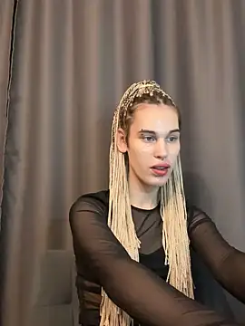 Snapshot of Cassie_Bae chatting on 12-23-24, 03:23 Cassie Bae online show from 12-23-24, 03:23