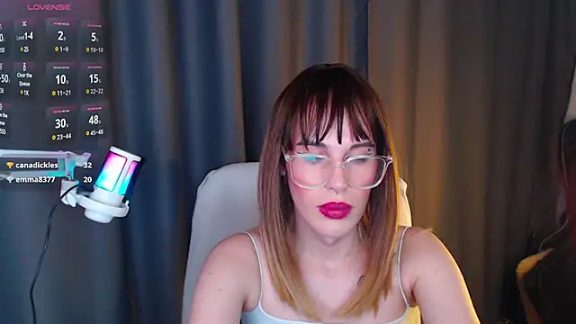 Snapshot of Cassie_Bae chatting on 03-11-25, 11:48 Cassie Bae online show from 03-11-25, 11:48