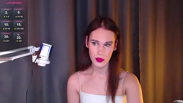 Snapshot of Cassie_Bae chatting on 03-17-25, 05:56 Cassie Bae online show from 03-17-25, 05:56