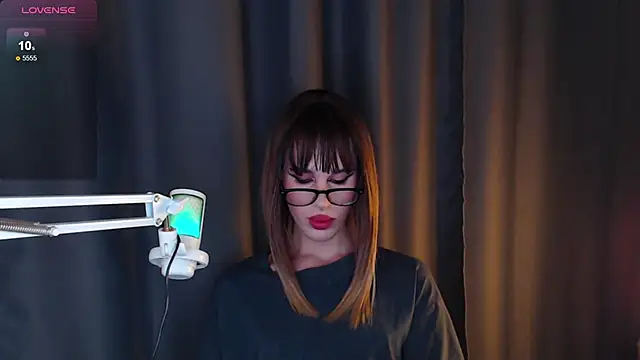 Snapshot of Cassie_Bae chatting on 03-18-25, 10:03 Cassie Bae online show from 03-18-25, 10:03