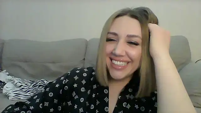 VickyLove047 online show from 01-01-25, 01:47