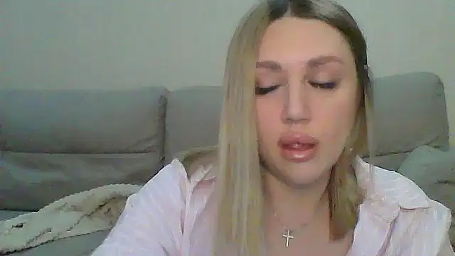 VickyLove047 online show from 09-15-25, 05:51