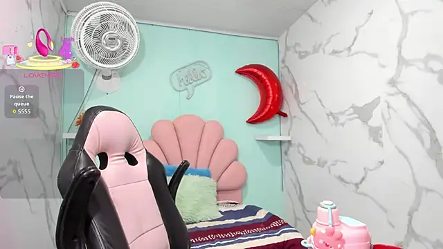 Snapshot of karime_sexygirl chatting on 10-27-25, 03:27 karime sexygirl online show from 10-27-25, 03:27