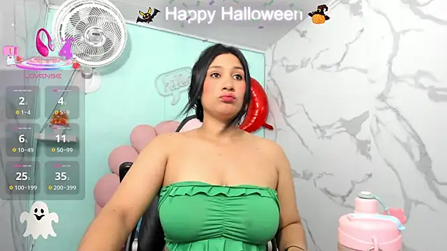 Snapshot of karime_sexygirl chatting on 11-06-25, 10:49 karime sexygirl online show from 11-06-25, 10:49