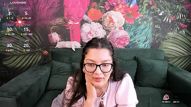 ZarifaBev online show from 10-10-25, 03:44