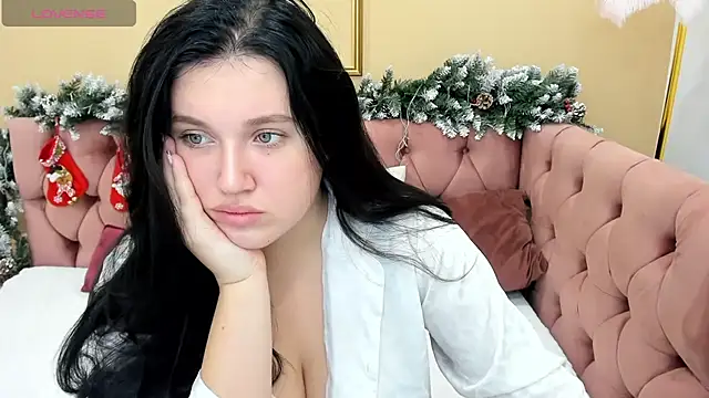 Snapshot of Kassandra__grey chatting on 01-09-25, 12:57 Kassandra grey online show from 01-09-25, 12:57