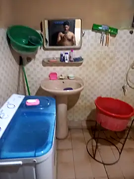 Snapshot of shenLytle chatting on 10-15-25, 01:33 shenLytle online show from 10-15-25, 01:33