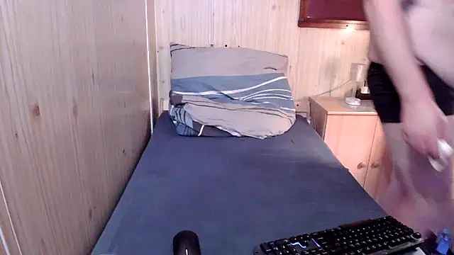 TinyDickBear online show from 02-08-25, 11:01